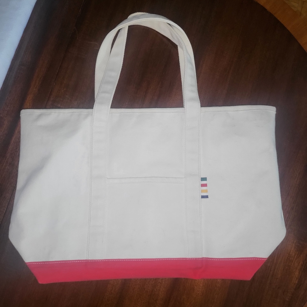VTG Hudson's Bay Company Weekender Bag. - Picture 10 of 10